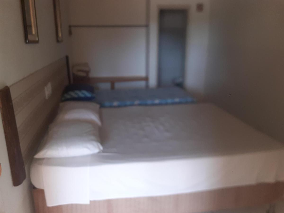 Canoas Hotel Poconé Eksteriør bilde
